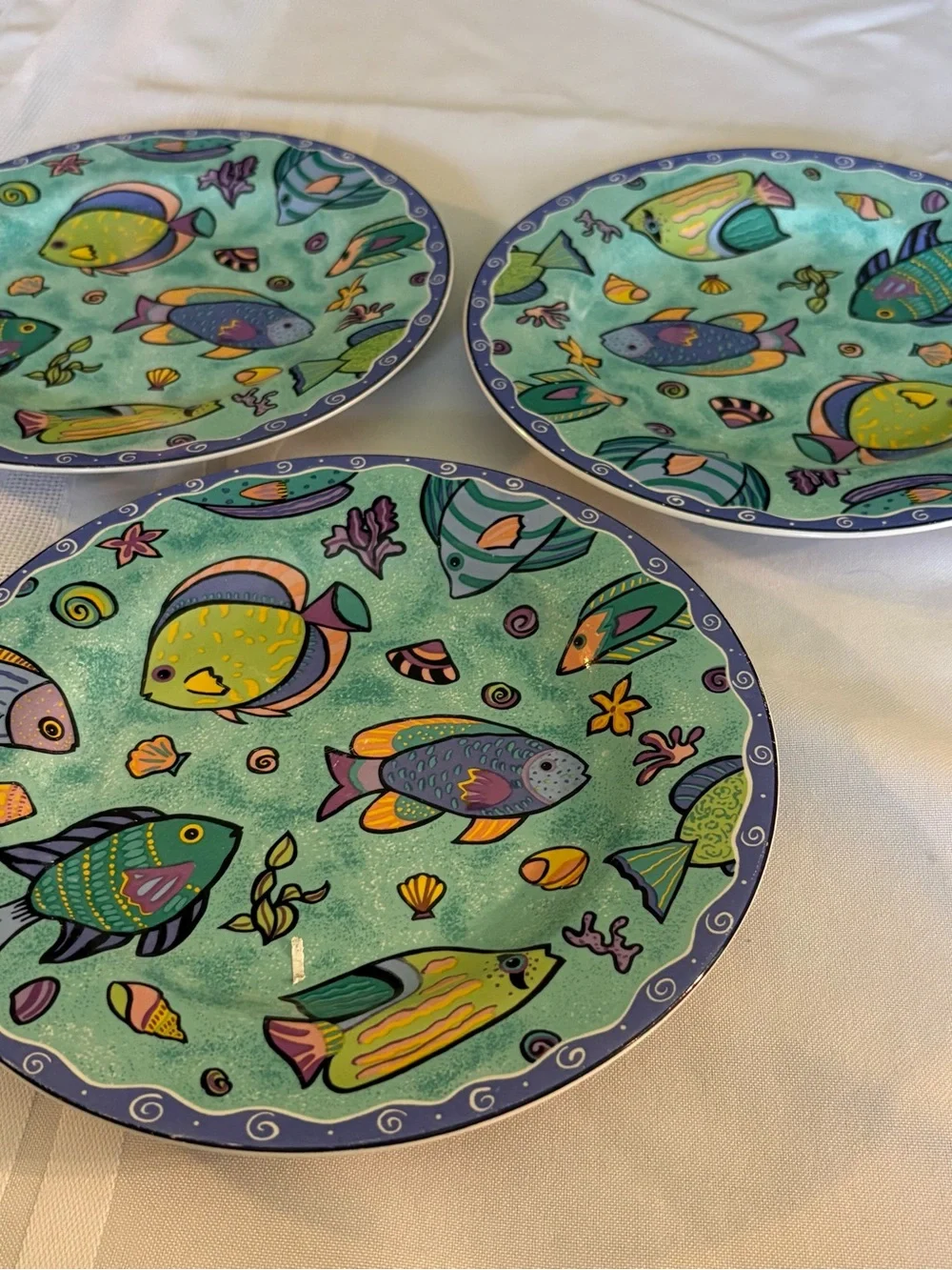 Sakura 3 Caribbean Wave Designed By Sue Zipkin 8” Salad Or Dessert Plates.